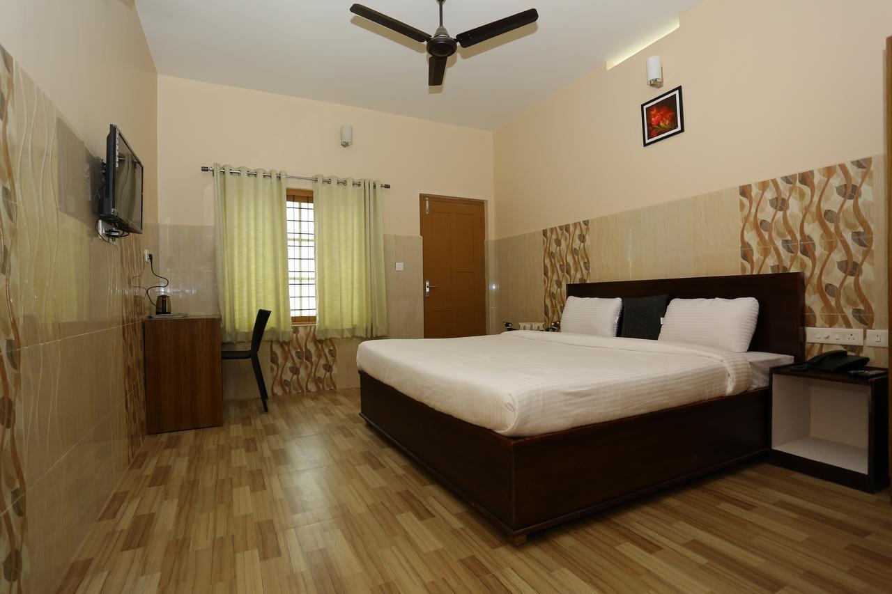 อายุรสักฐิ ริเวอร์เดล รีสอร์ต Hotel มุนนาร์ ภายนอก รูปภาพ